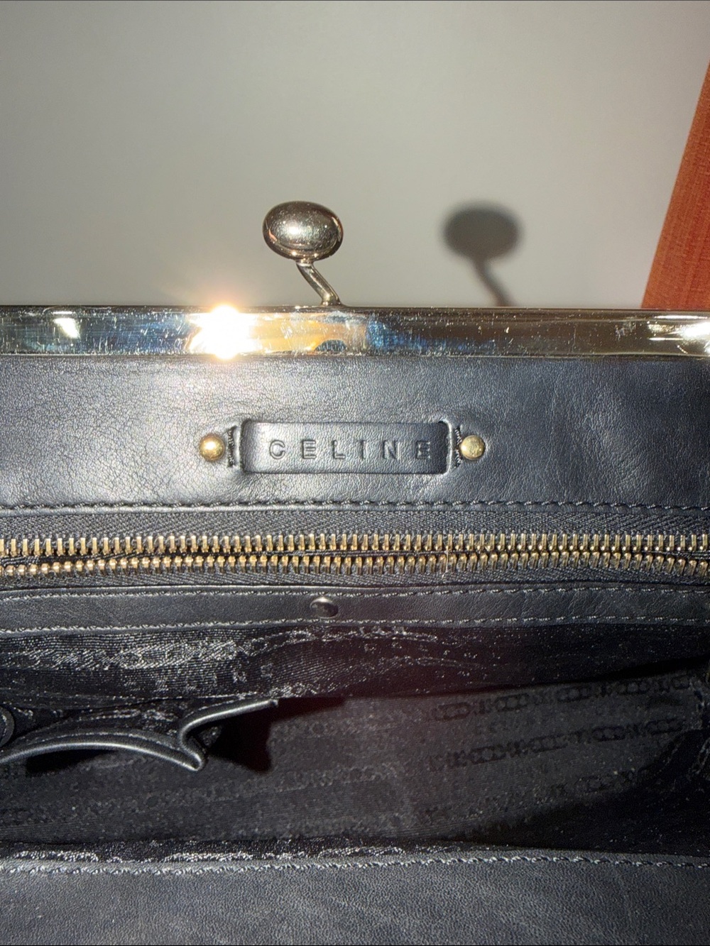 ‼️Vintage Authentic Celine Black Leather Kisslock Shoulder Bag - Picture 10 of 14